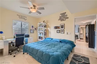 Photo #6: 2428286 Listing