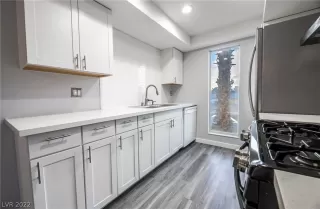 Photo #1: 2428290 Listing