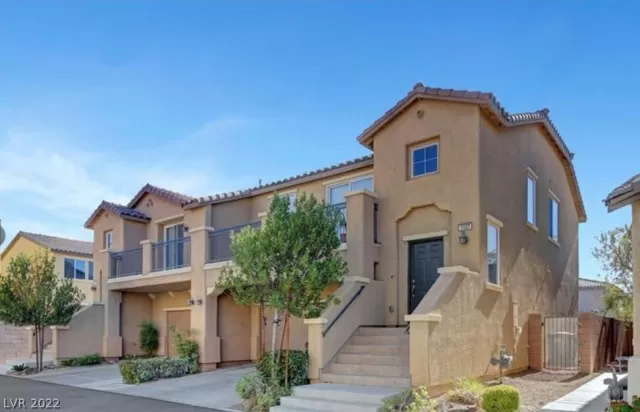 MLS: 2428309 Condo For Sale