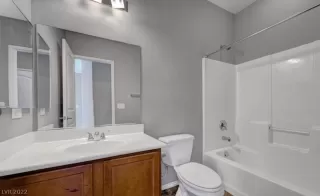 Photo #6: 2428309 Listing 