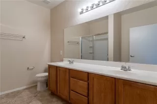 Photo #3: 2428317 Listing 