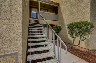 Photo #2: 2428353 Listing