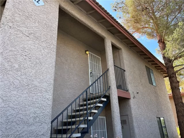 MLS: 2428371 Condo For Sale