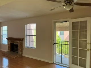 Photo #4: 2428371 Listing 