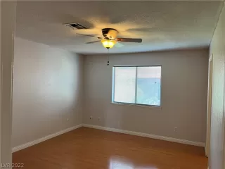 Photo #6: 2428371 Listing 