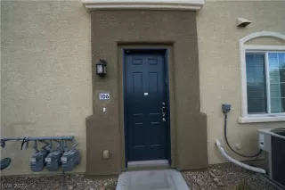 Photo #1: 2428377 Listing 