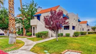 Photo #5: 2428417 Listing