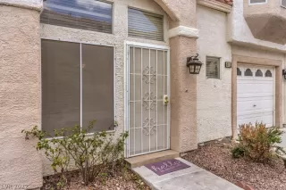 Photo #2: 2428435 Listing 