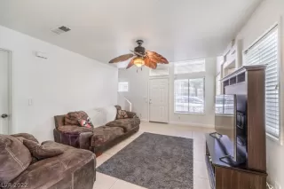 Photo #3: 2428435 Listing 