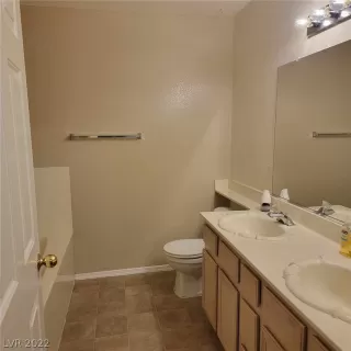 Photo #4: 2428450 Listing 