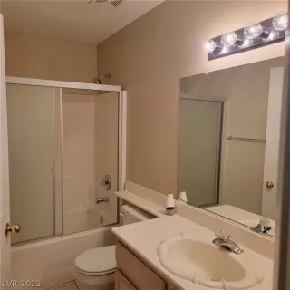 Photo #6: 2428450 Listing 