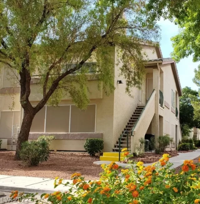 MLS: 2428465 Condo For Sale