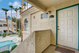 Photo #2: 2428471 Listing