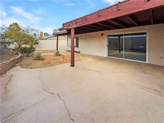 Photo #3: 2428488 Listing