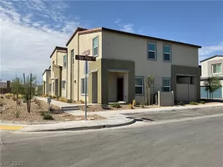 Photo #3: 2428520 Listing 