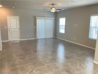 Photo #6: 2428520 Listing 