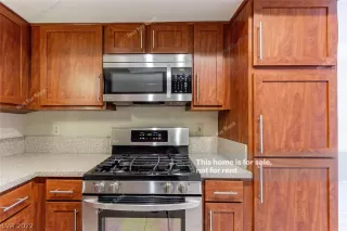 Photo #5: 2428597 Listing