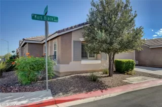 Photo #2: 2428641 Listing 