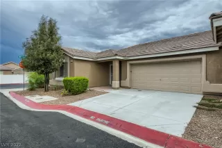 Photo #4: 2428641 Listing 