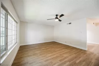 Photo #2: 2428650 Listing