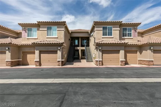 MLS: 2428658 Condo For Sale