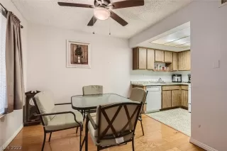 Photo #6: 2428683 Listing 