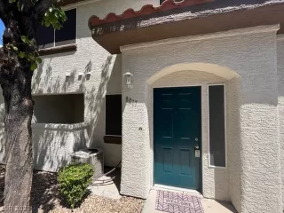 Photo #1: 2428685 Listing 