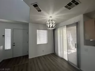 Photo #2: 2428685 Listing 