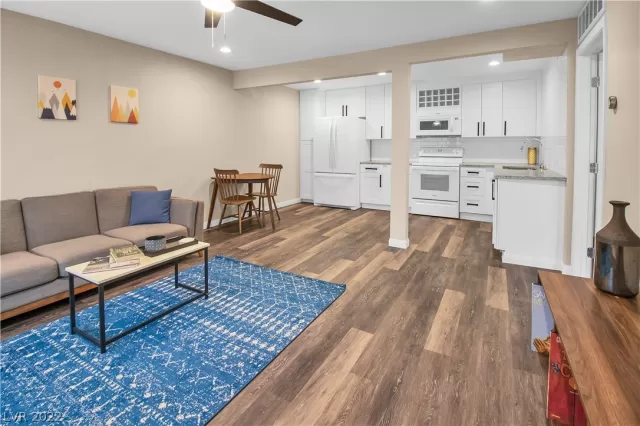 MLS: 2428688 Condo For Sale