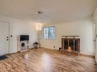 Photo #1: 2428753 Listing