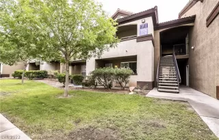 Photo #1: 2428761 Listing