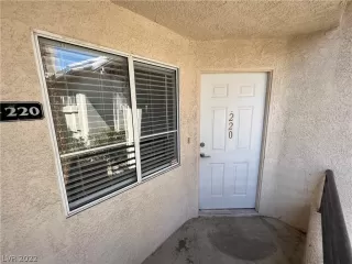 Photo #1: 2428765 Listing 