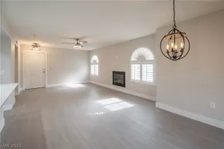 Photo #2: 2428801 Listing