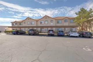 Photo #2: 2428802 Listing