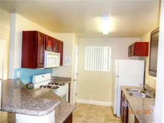 Photo #1: 2428823 Listing 