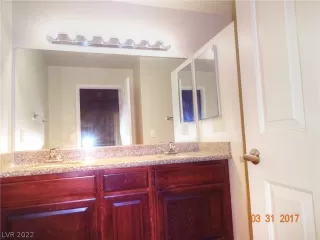 Photo #5: 2428823 Listing 