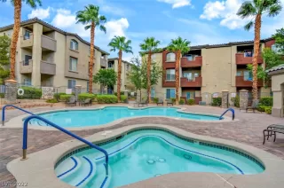 Photo #3: 2428834 Listing 