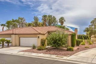 Photo #1: 2428890 Listing 