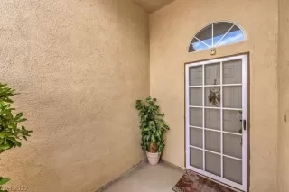 Photo #3: 2428890 Listing 