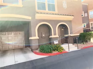 Photo #1: 2428921 Listing