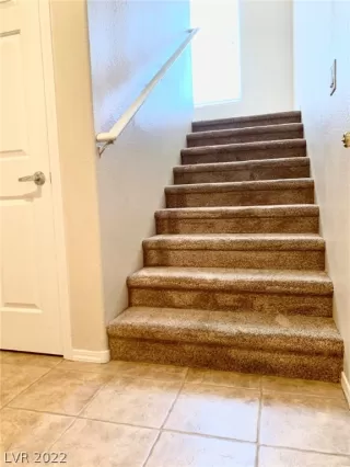 Photo #4: 2428921 Listing