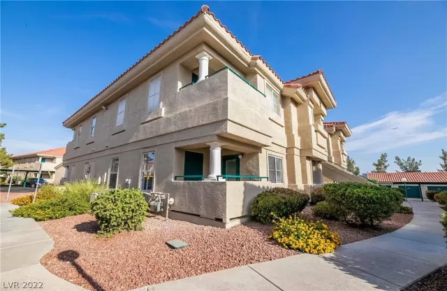 MLS: 2428933 Condo For Sale