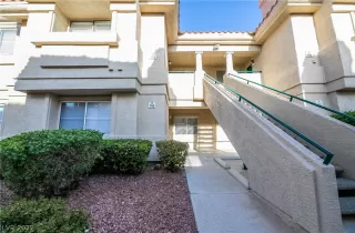 Photo #1: 2428933 Listing