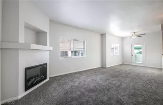 Photo #4: 2428933 Listing