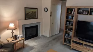 Photo #4: 2428947 Listing