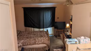 Photo #6: 2428947 Listing