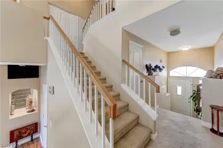 Photo #2: 2428971 Listing