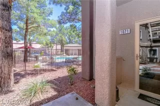 Photo #1: 2428972 Listing