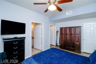 Photo #5: 2428972 Listing