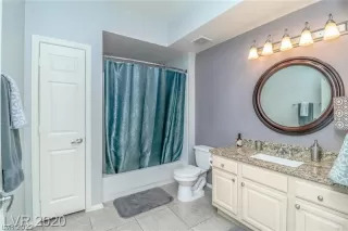 Photo #6: 2428972 Listing